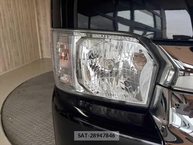 Toyota HIACE WAGON 2017-09 7500839-24