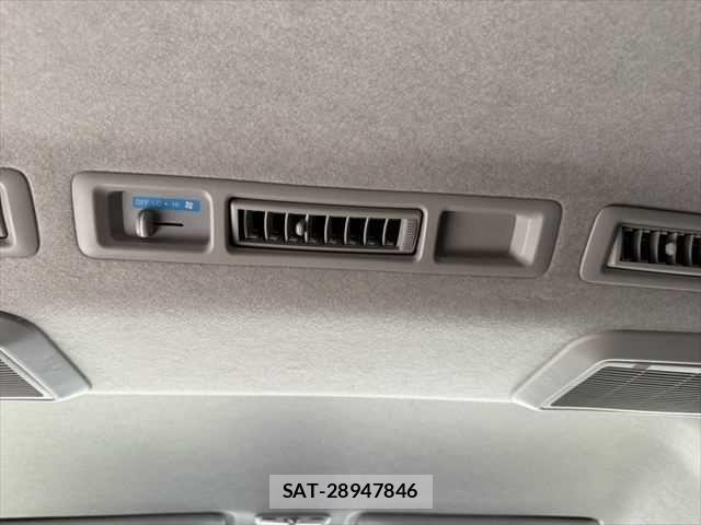 Toyota HIACE WAGON 2017-09 7500839-6