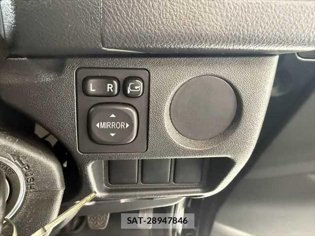 Toyota HIACE WAGON 2017-09 7500839-7