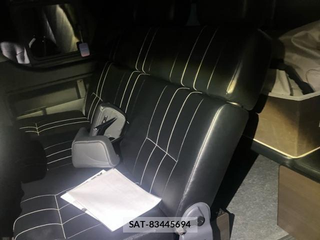 Toyota HIACE WAGON 2024-02 7500835-9
