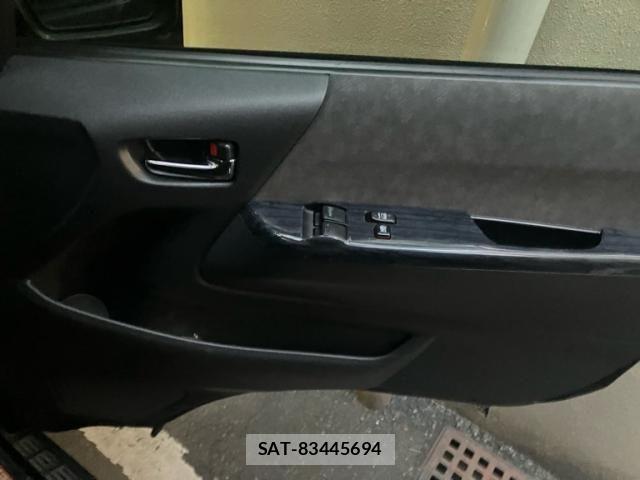 Toyota HIACE WAGON 2024-02 7500835-11