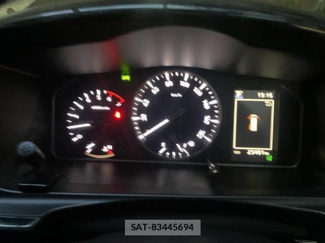 Toyota HIACE WAGON 2024-02 7500835-17