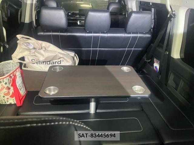 Toyota HIACE WAGON 2024-02 7500835-8
