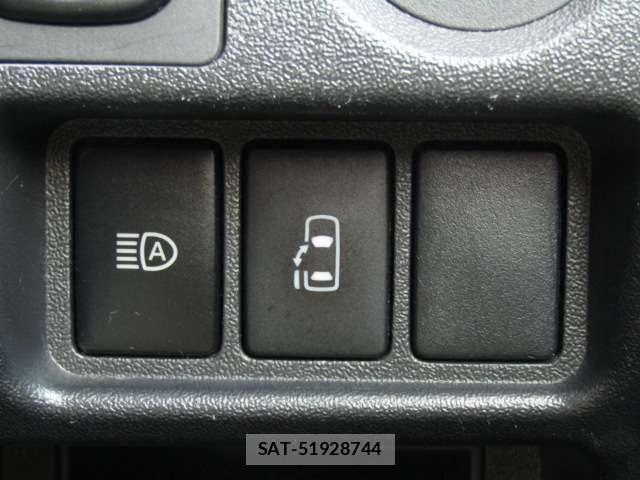 Toyota HIACE WAGON 2020-03 7500838-10