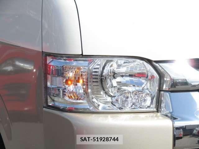 Toyota HIACE WAGON 2020-03 7500838-25