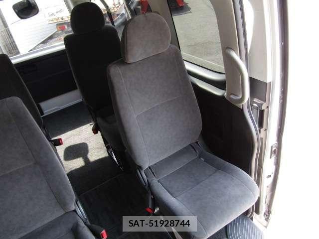Toyota HIACE WAGON 2020-03 7500838-6