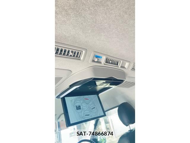 Toyota HIACE WAGON 2020-03 7508792-15
