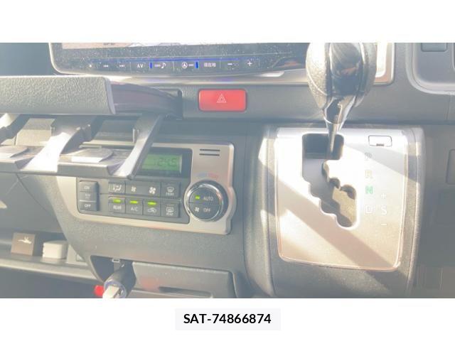 Toyota HIACE WAGON 2020-03 7508792-22