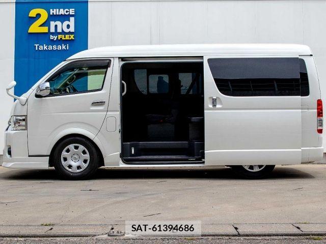 Toyota HIACE WAGON 2017-01 7562216-17