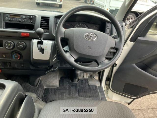 Toyota HIACE WAGON 2018-11 7616938-13