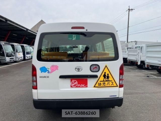 Toyota HIACE WAGON 2018-11 7616938-3