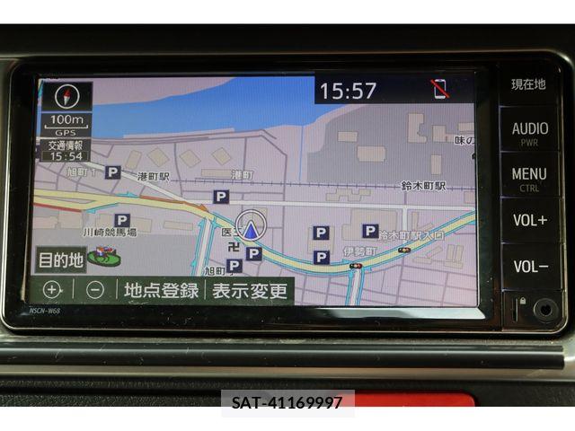 Toyota HIACE WAGON 2022-02 7616932-17