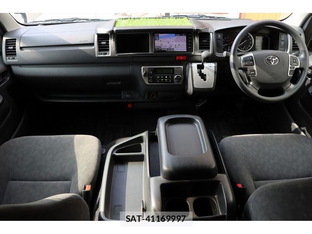 Toyota HIACE WAGON 2022-02 7616932-1