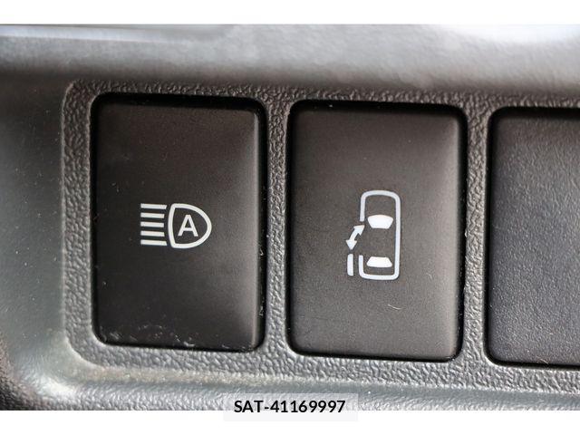 Toyota HIACE WAGON 2022-02 7616932-21
