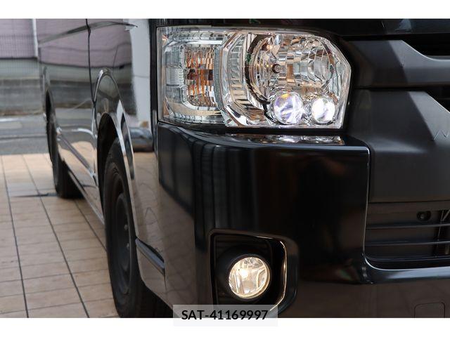 Toyota HIACE WAGON 2022-02 7616932-24