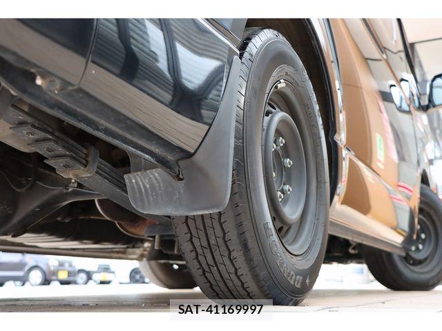 Toyota HIACE WAGON 2022-02 7616932-26