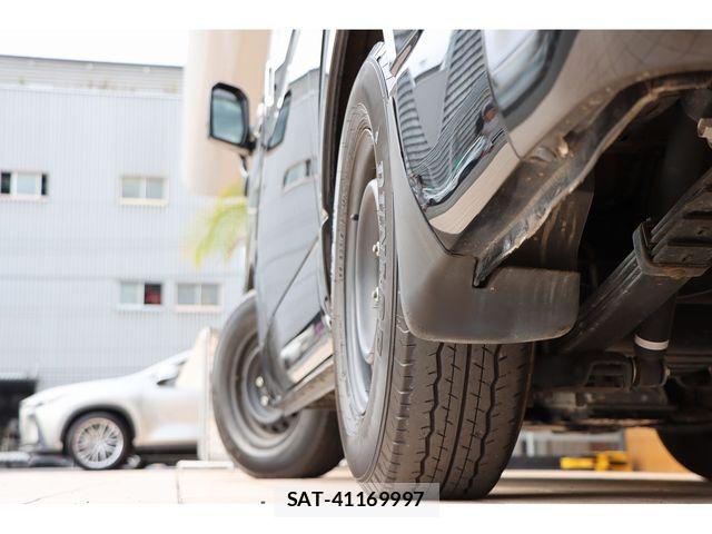 Toyota HIACE WAGON 2022-02 7616932-28