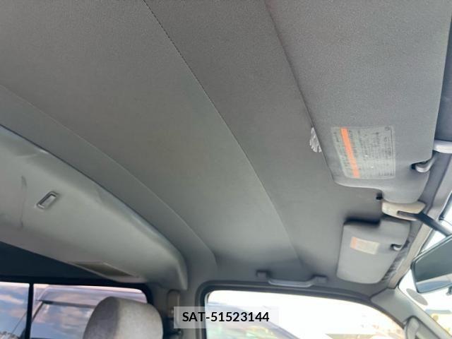 Toyota HIACE WAGON 2000-12 7723923-17