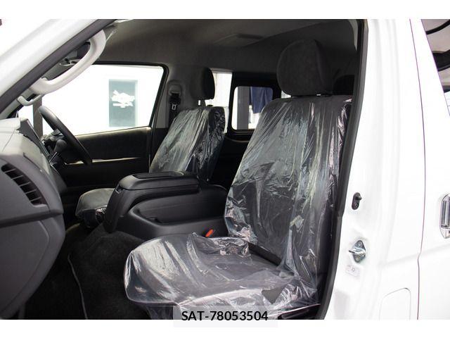 Toyota HIACE WAGON 2026-04 7723917-19