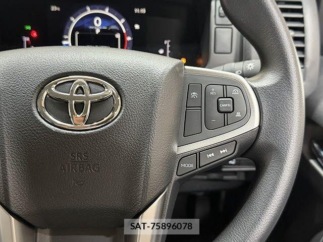 Toyota HIACE WAGON 2026-04 7723912-13