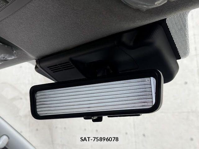 Toyota HIACE WAGON 2026-04 7723912-18