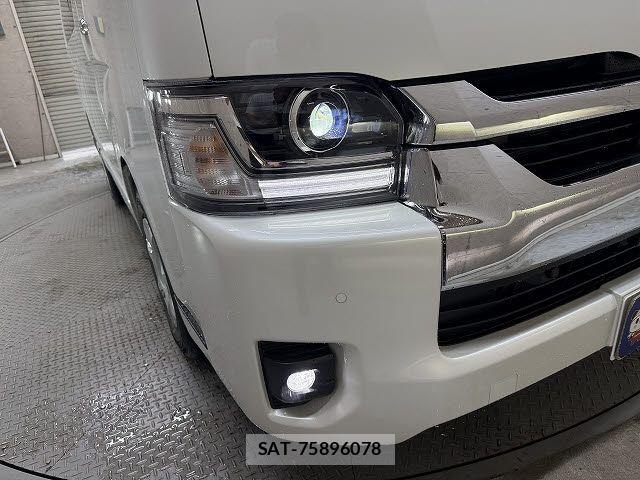 Toyota HIACE WAGON 2026-04 7723912-4