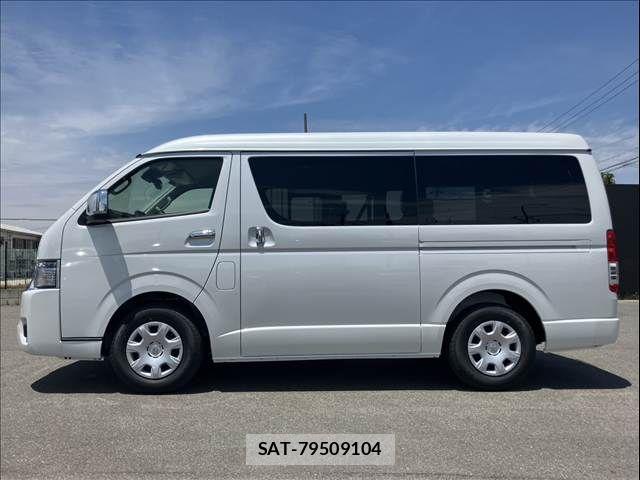 Toyota HIACE WAGON 2026-04 7723913-13