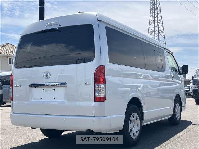 Toyota HIACE WAGON 2026-04 7723913-14