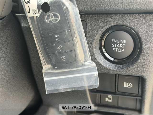 Toyota HIACE WAGON 2026-04 7723913-16