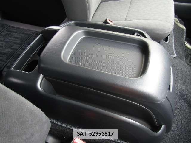 Toyota HIACE WAGON 2026-05 7785442-14