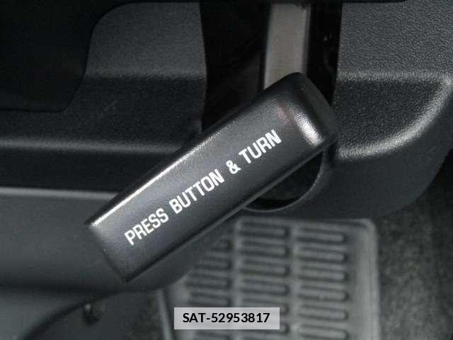 Toyota HIACE WAGON 2026-05 7785442-16