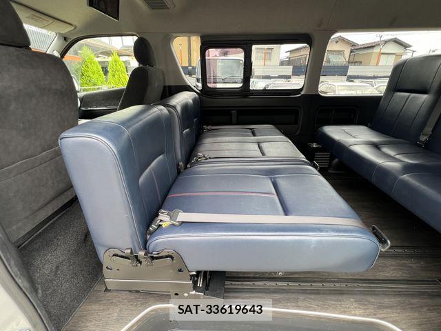 Toyota HIACE WAGON 2015-09 7785428-11