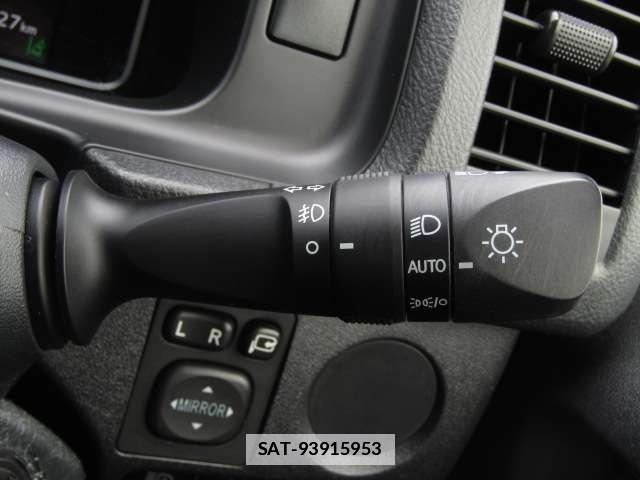 Toyota HIACE WAGON 2021-06 7785438-15