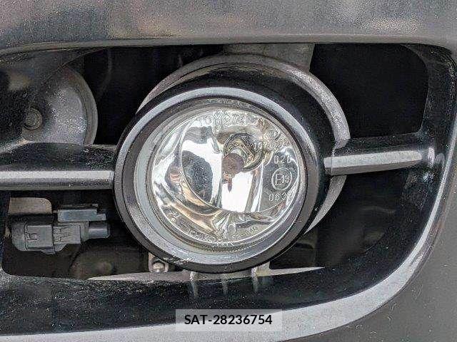 Toyota HIACE WAGON 2010-04 7961949-21
