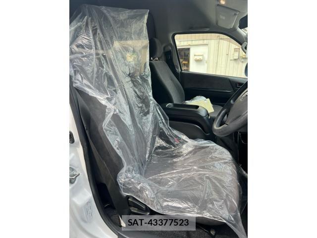 Toyota HIACE WAGON 2010-11 8035878-9