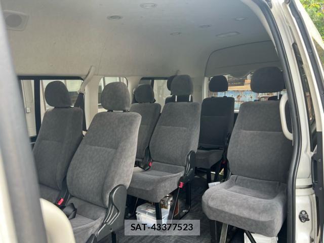Toyota HIACE WAGON 2010-11 8035878-7