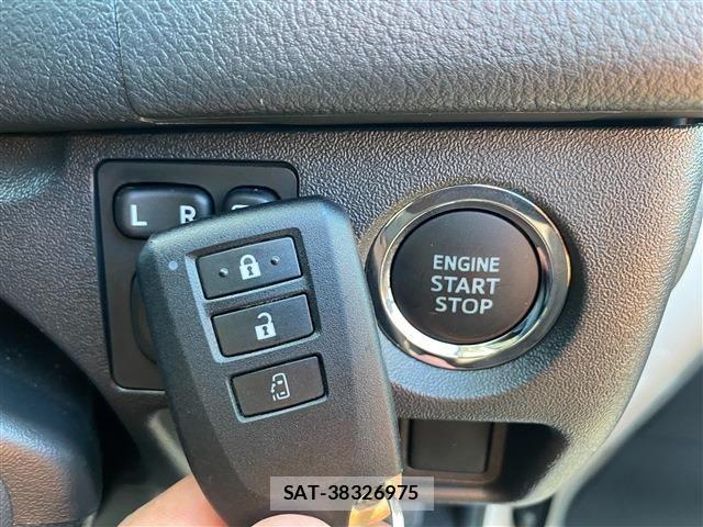 Toyota HIACE WAGON 2025-09 8035875-21
