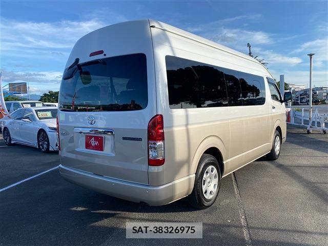 Toyota HIACE WAGON 2025-09 8035875-5