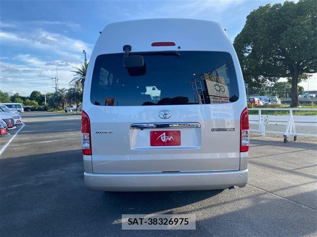 Toyota HIACE WAGON 2025-09 8035875-6