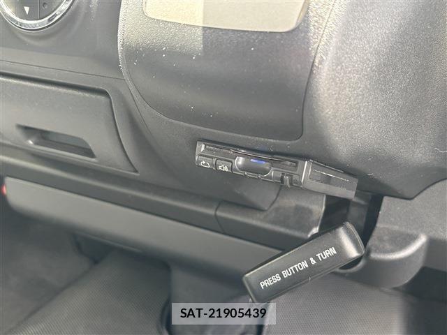 Toyota HIACE WAGON 2014-01 8035879-8