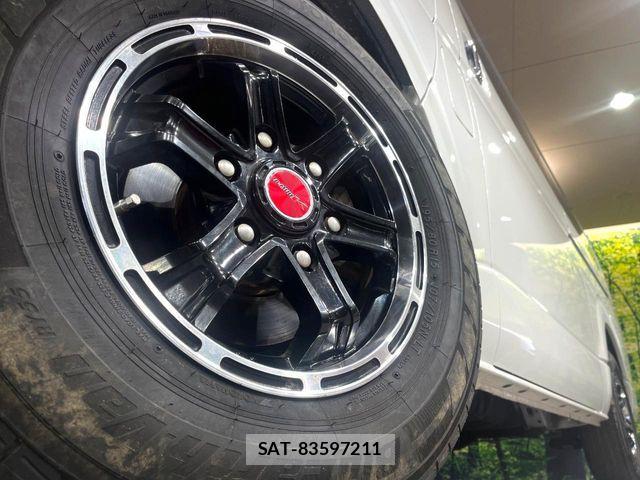 Toyota HIACE WAGON 2021-08 8073961-13