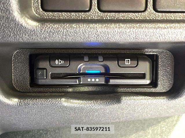 Toyota HIACE WAGON 2021-08 8073961-6