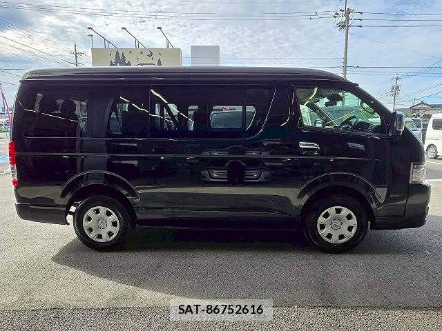 Toyota HIACE WAGON 2026-04 8073960-14