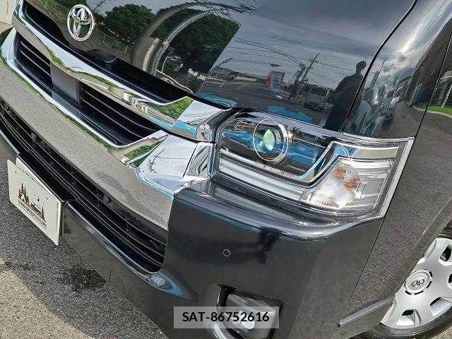 Toyota HIACE WAGON 2026-04 8073960-18