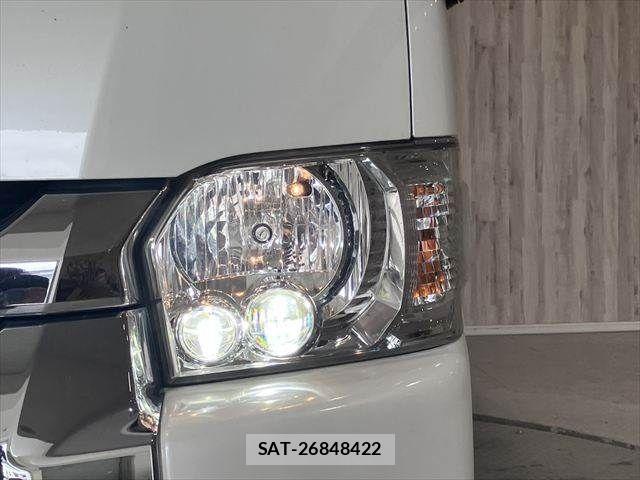 Toyota HIACE WAGON 2020-03 8099517-13