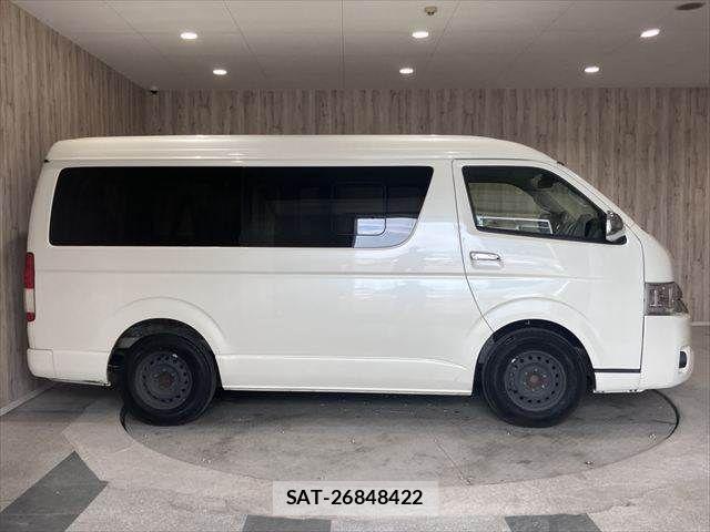 Toyota HIACE WAGON 2020-03 8099517-18