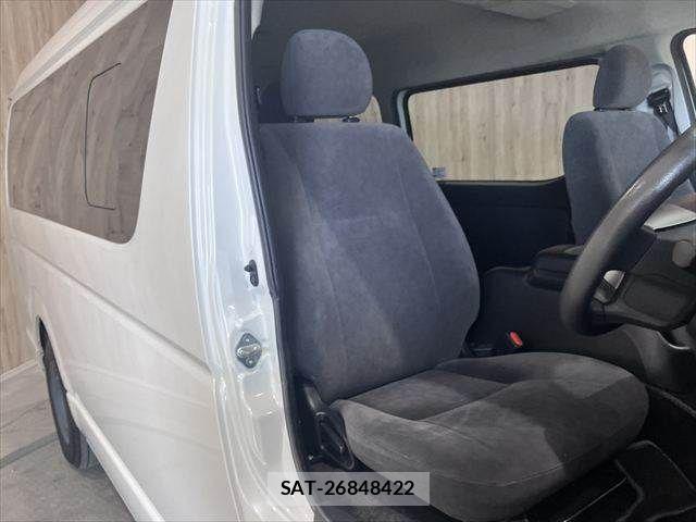 Toyota HIACE WAGON 2020-03 8099517-8