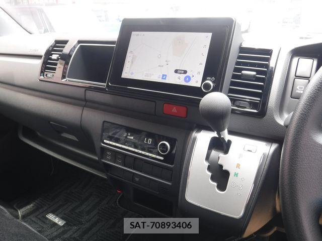 Toyota HIACE WAGON 2026-07 8099508-11