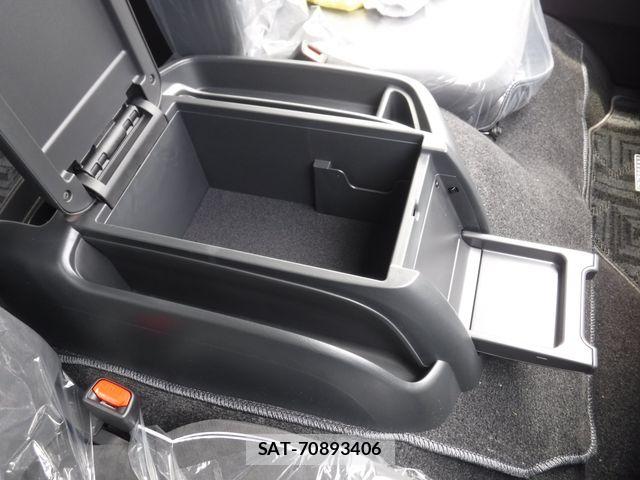 Toyota HIACE WAGON 2026-07 8099508-23