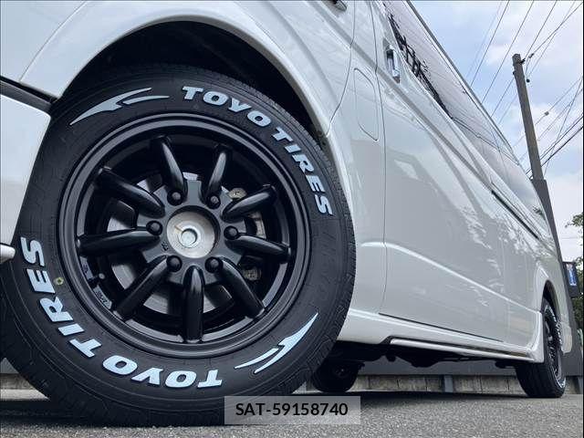 Toyota HIACE WAGON 2019-08 8130449-13